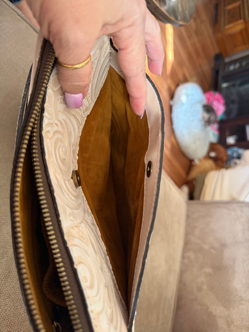 Patricia Nash Cream Tooled Floral Crossbody Bag - Picture 4 of 6
